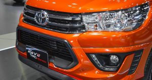 2016-Toyota-Hilux-Revo-TRD-Sportivo-front-bumper-at-2016-BIMS copy